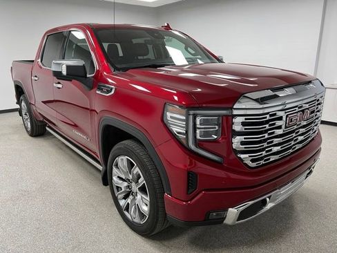 Used 2024 GMC Sierra 1500 Denali w/ Denali Reserve Package AWD/4WD image 2