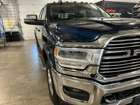 Used 2022 RAM 2500 Laramie AWD/4WD image 3