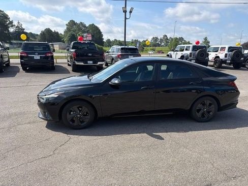 Used 2021 Hyundai Elantra Blue w/ Cargo Package FWD image 35