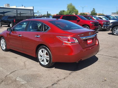 Used 2015 Nissan Altima 3.5 SL FWD image 7