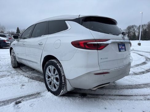 Used 2018 Buick Enclave Avenir image 4