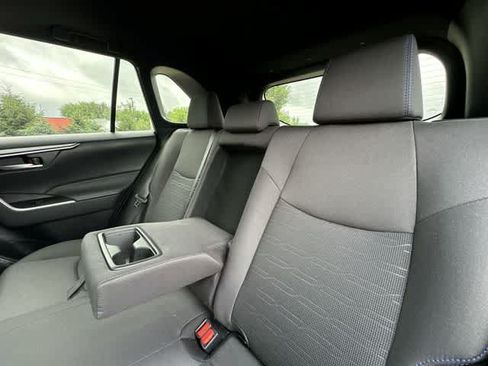 Used 2023 Toyota RAV4 SE w/ Convenience Package AWD/4WD image 17