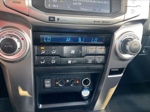 Used 2019 Toyota 4Runner Limited AWD/4WD image 33