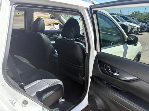 Used 2015 Nissan Rogue SL w/ SL Premium Package AWD/4WD image 27