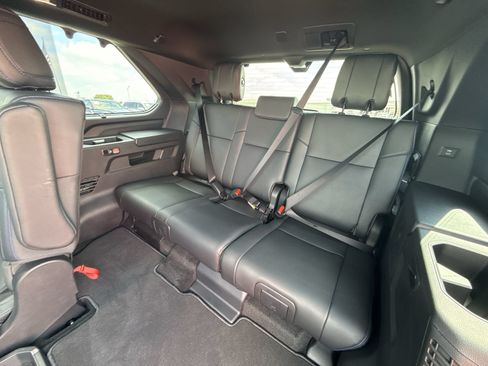 Certified 2025 Toyota Sequoia Platinum AWD/4WD image 26