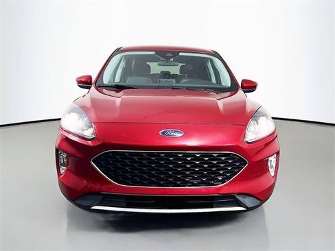 Used 2022 Ford Escape SEL image 2
