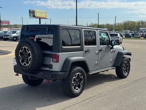 Used 2015 Jeep Wrangler Unlimited Rubicon AWD/4WD image 30