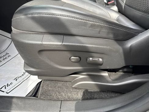 Certified 2019 Buick Encore Preferred AWD/4WD image 14