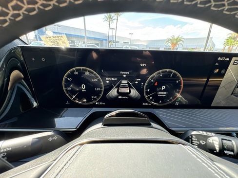 Used 2025 INFINITI QX80 Autograph AWD/4WD image 11
