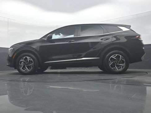 Used 2025 Kia Sportage LX AWD/4WD image 29