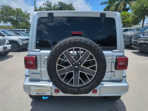 Used 2024 Jeep Wrangler High Altitude AWD/4WD image 7