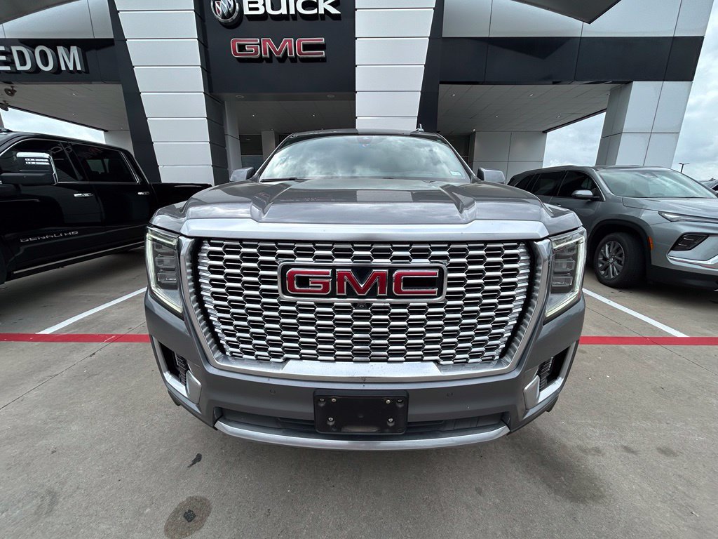 Used 2021 GMC Yukon Denali w/ Denali Premium Package RWD image 5