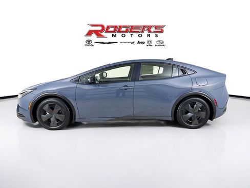 New 2026 Toyota Prius SE image 4