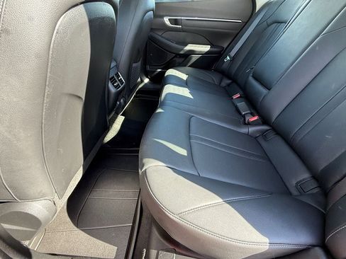 Used 2023 Hyundai Sonata Limited FWD image 13