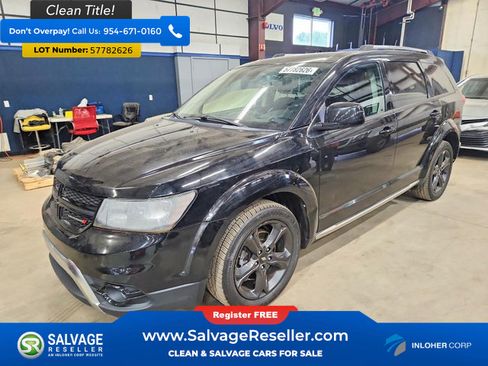 Used 2019 Dodge Journey Crossroad FWD image 1