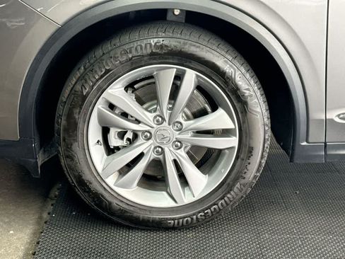 Used 2025 Acura MDX FWD image 11