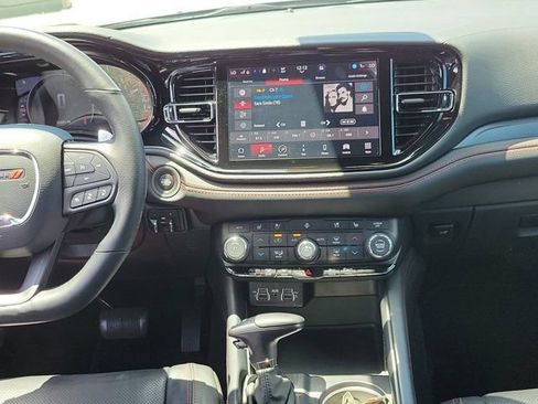 Used 2023 Dodge Durango GT RWD image 22