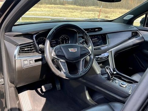 Used 2023 Cadillac XT5 Premium Luxury image 17
