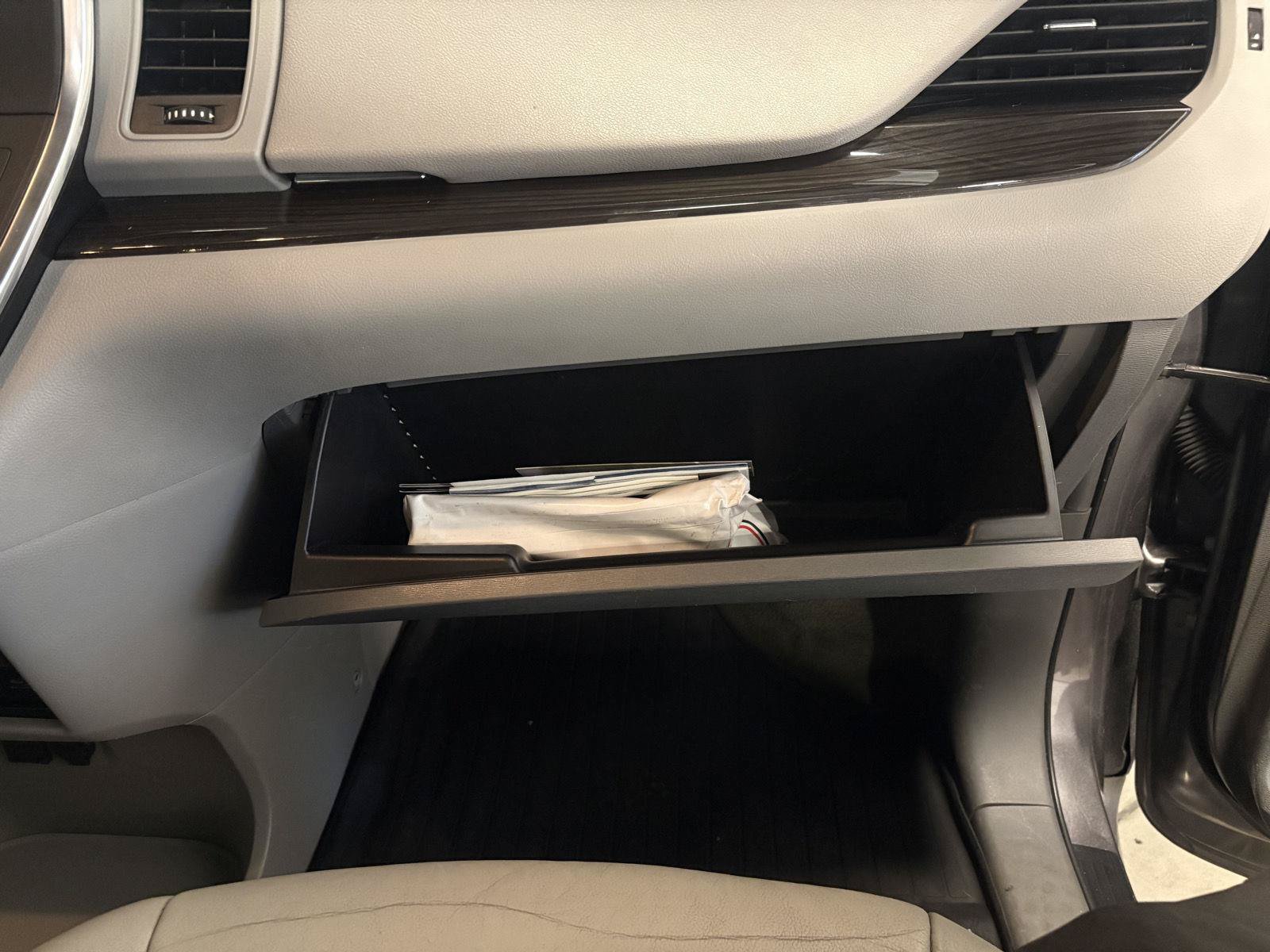 Used 2018 Toyota Sienna XLE Premium w/ Carpet Mat Package AWD/4WD image 52
