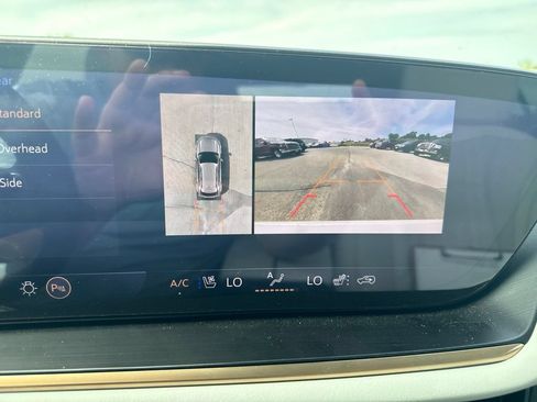 Used 2025 Buick Envision Avenir AWD/4WD image 20