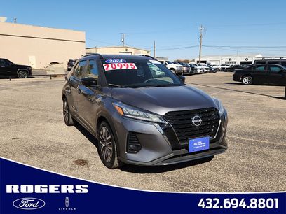 Used 2024 Nissan Kicks SR