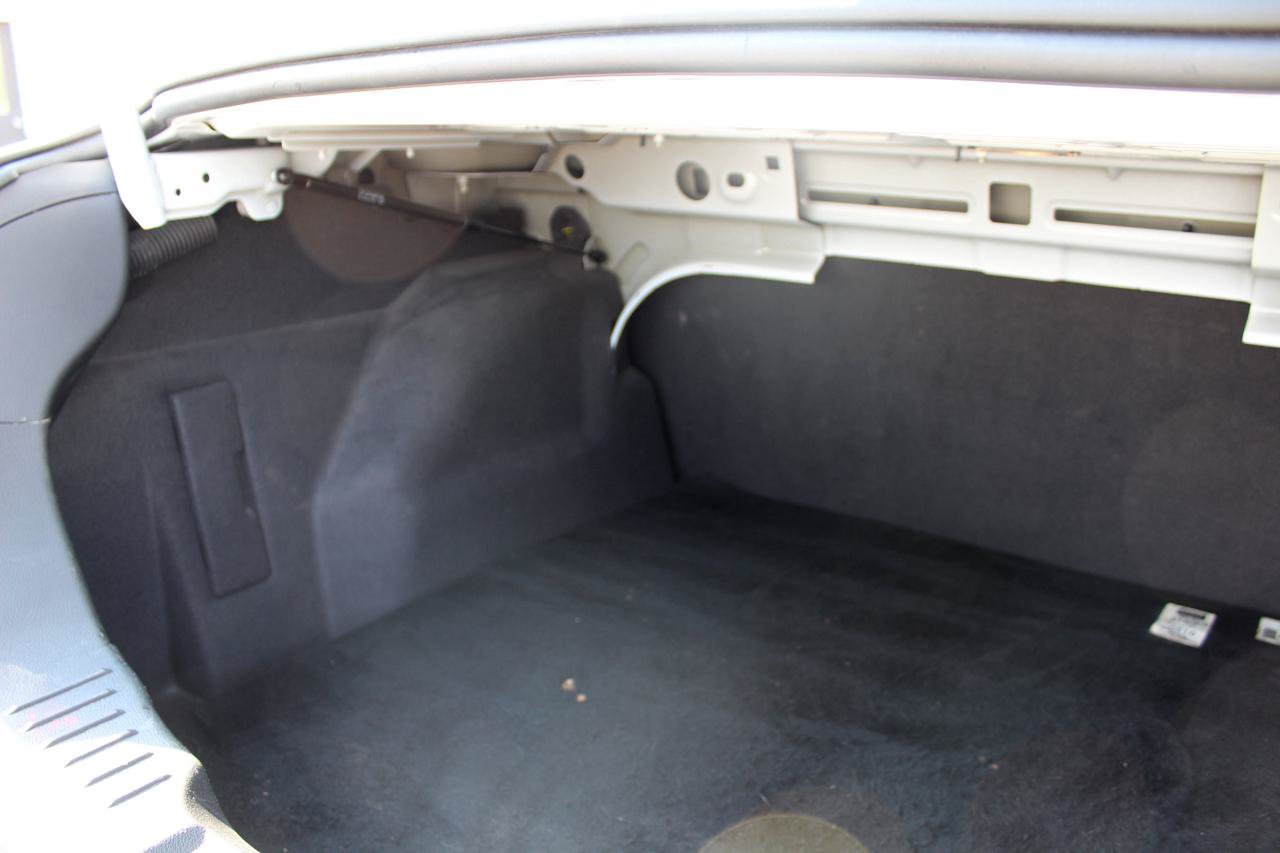 Used 2012 Ford Focus SE FWD image 40