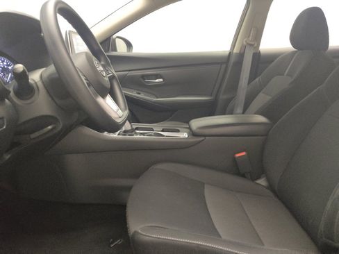 Used 2024 Nissan Sentra SV FWD image 17