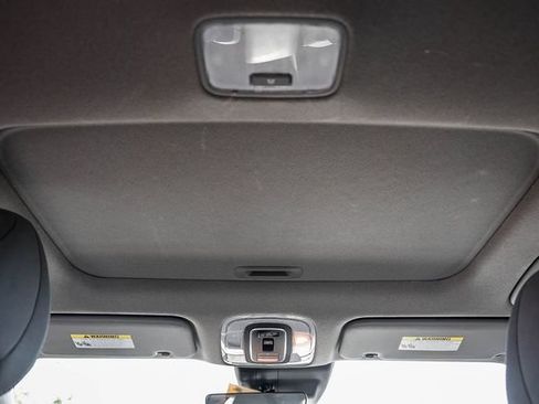 Certified 2025 Hyundai Elantra SEL FWD image 16