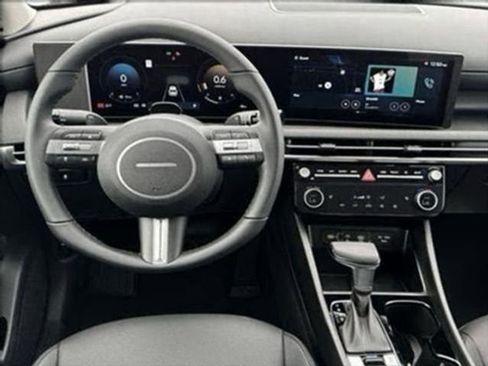 Used 2025 Hyundai Tucson SEL image 18