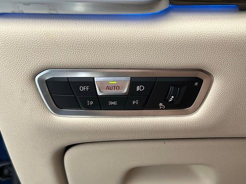 Used 2022 BMW X5 xDrive45e w/ M Sport Package AWD/4WD image 19