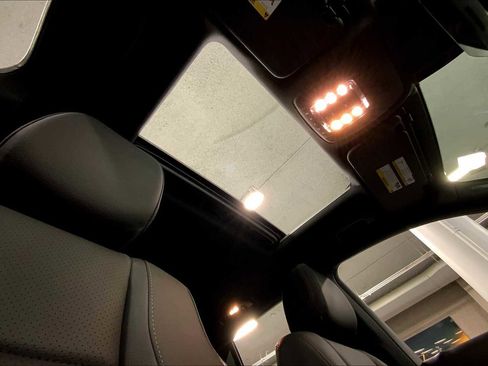 Certified 2025 Mercedes-Benz GLE 350 4MATIC image 14