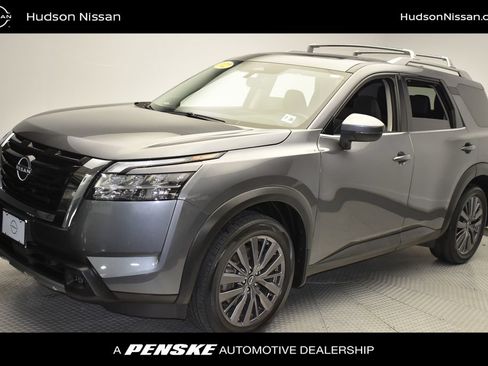 Used 2022 Nissan Pathfinder SL w/ SL Premium Package AWD/4WD image 1
