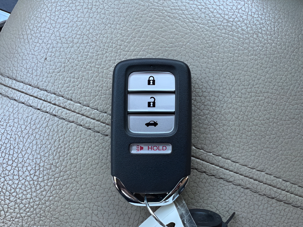 Used 2015 Honda Accord EX-L image 30