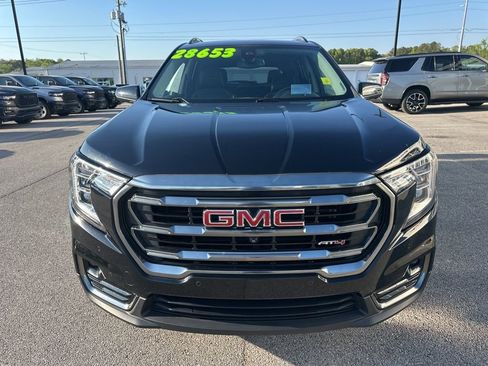 Used 2022 GMC Terrain AT4 w/ Infotainment Package II image 2