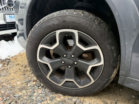 Used 2013 Subaru Crosstrek 2.0i Limited image 13