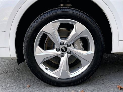 Used 2021 Audi Q5 2.0T Premium Plus w/ Premium Plus Package image 17