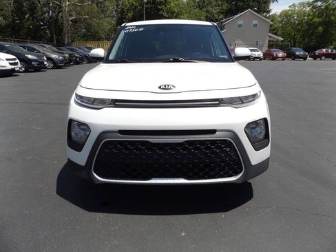 Used 2020 Kia Soul S FWD image 2