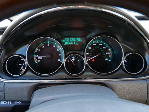 Used 2015 Buick Enclave Premium w/ Trailering Package image 27