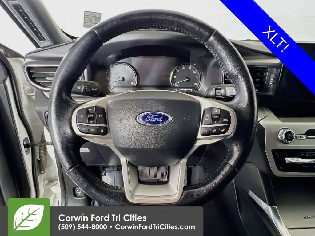 Used 2022 Ford Explorer XLT w/ Equipment Group 202A AWD/4WD image 8