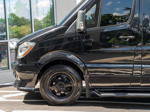 Used 2017 Mercedes-Benz Sprinter 2500 image 17