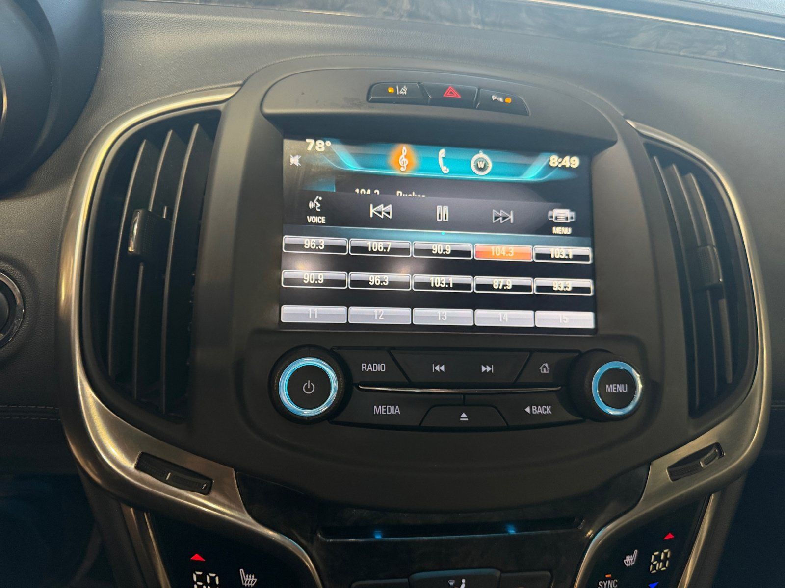 Used 2015 Buick LaCrosse Premium w/ Driver Confidence Package #1 FWD image 28