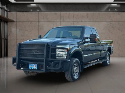 Used 2015 Ford F250 XL w/ Power Equipment Group image 2