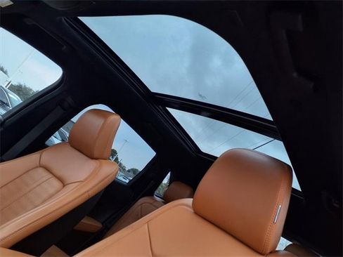 Certified 2022 Lincoln Nautilus Black Label w/ Class II Trailer Tow Package image 7