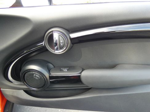 Used 2021 MINI Cooper S image 37