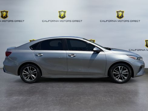 Used 2022 Kia Forte LXS FWD image 6