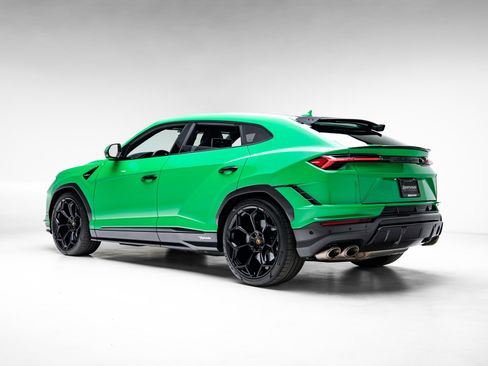 Used 2023 Lamborghini Urus Performante image 30