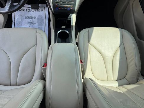 Used 2017 Lincoln MKC Reserve FWD image 13