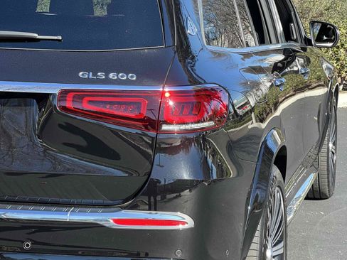 Used 2023 Mercedes-Benz Maybach GLS 600 4MATIC image 70