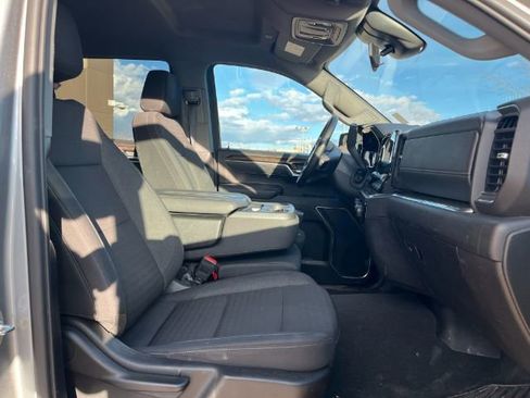 Used 2025 Chevrolet Silverado 1500 LT AWD/4WD image 16