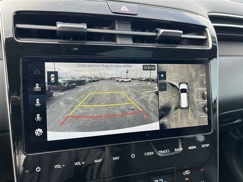 Used 2022 Hyundai Tucson Limited AWD/4WD image 23